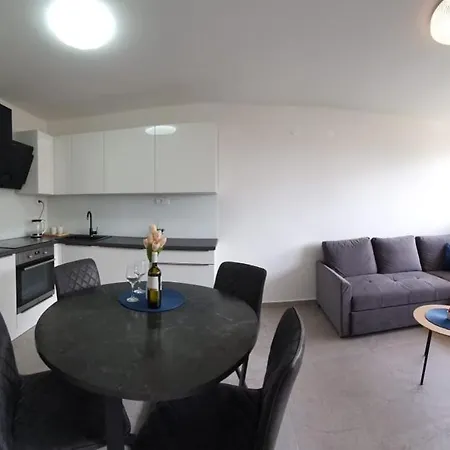 Apartman Mna *